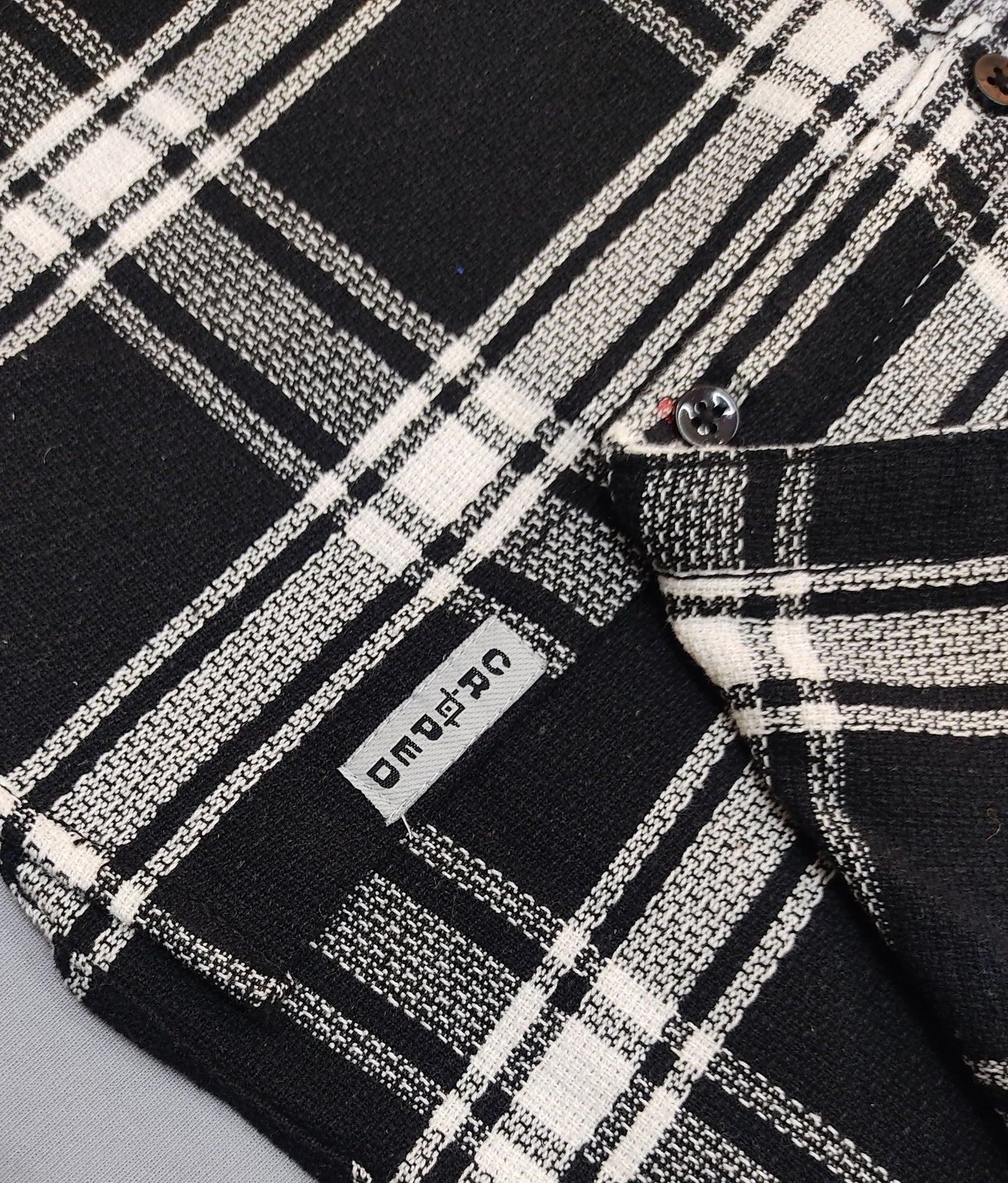 Croped Black & White Checks Full Sleeves Shirt